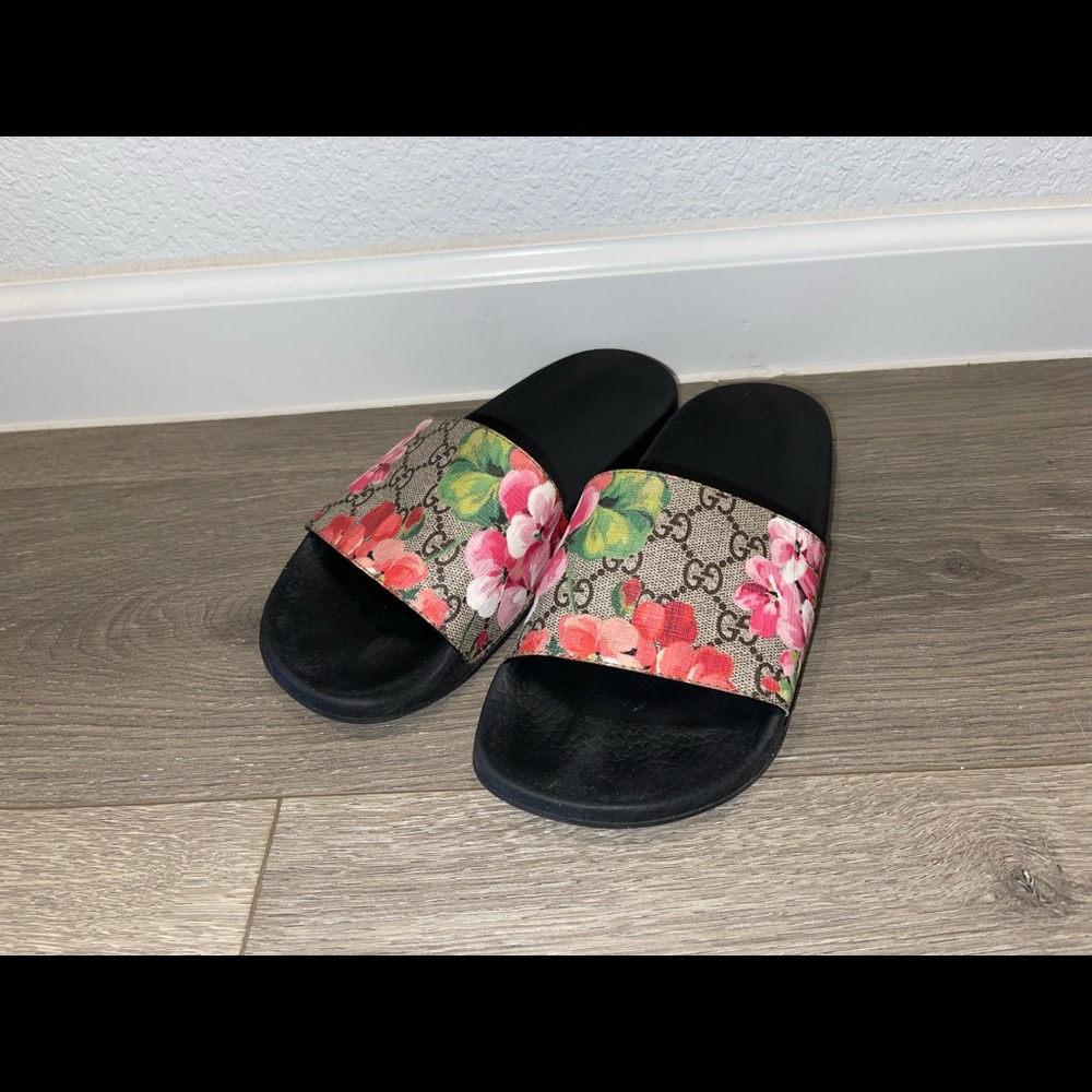 Gucci Bloom Slides